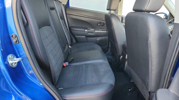 Mitsubishi Outlander Sport S/Se 2024
