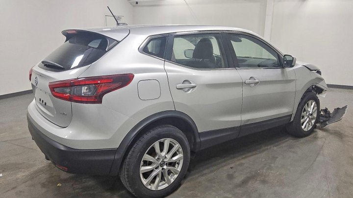Nissan ROGUE Sport S 2022