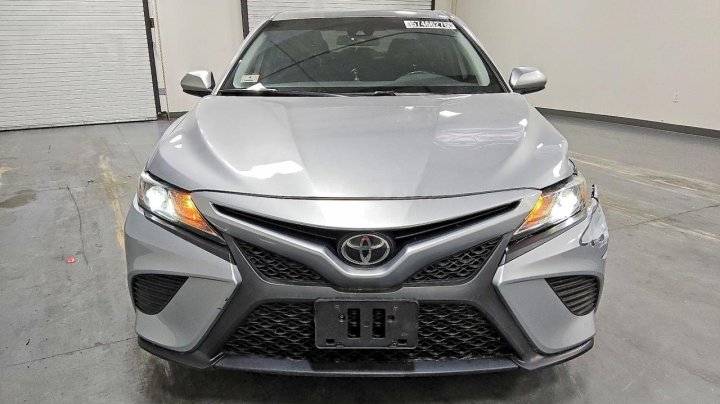 Toyota Camry Se 2019