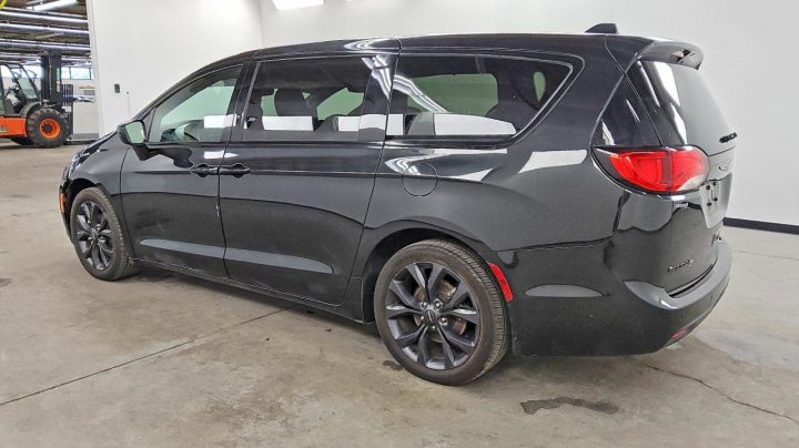 CHRYSLER Pacifica Touring Plus 2018