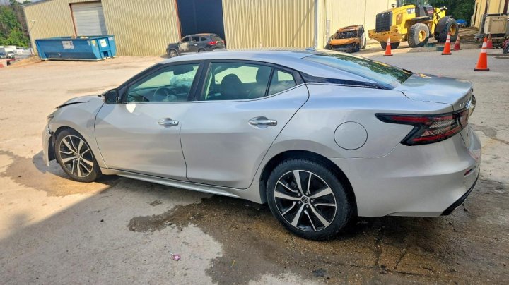 Nissan Maxima Sv 2021