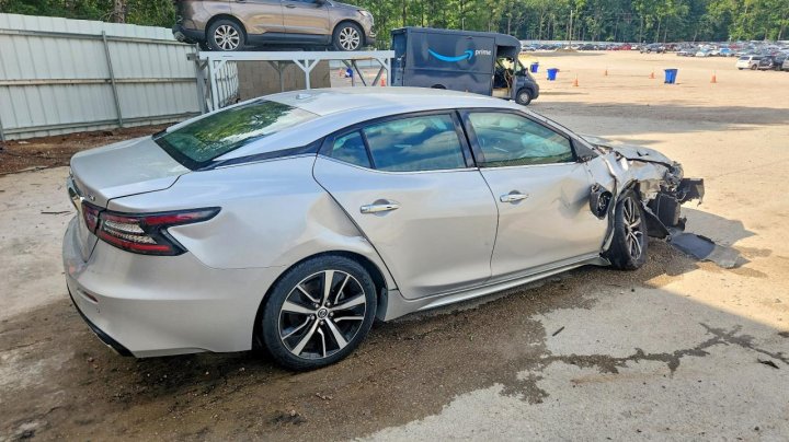 Nissan Maxima Sv 2021