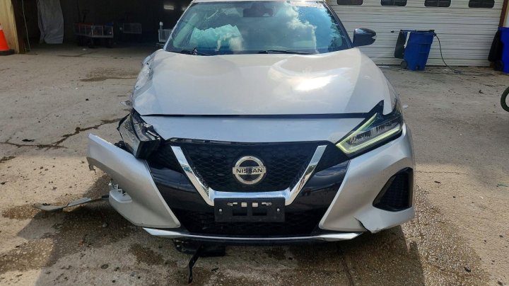 Nissan Maxima Sv 2021