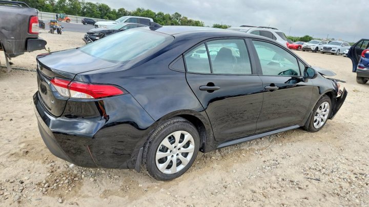 Toyota Corolla Le 2026