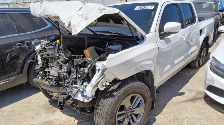 Nissan Frontier Sv 2025