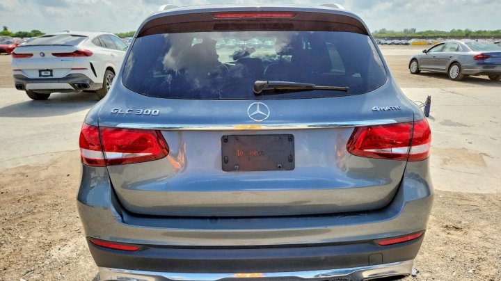 Mercedes-Benz GLC 300 4matic 2019