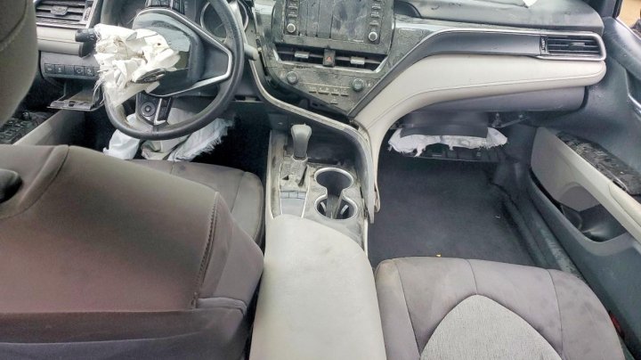 Toyota Camry Le 2022