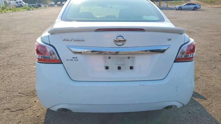 Nissan Altima 2.5 S 2015