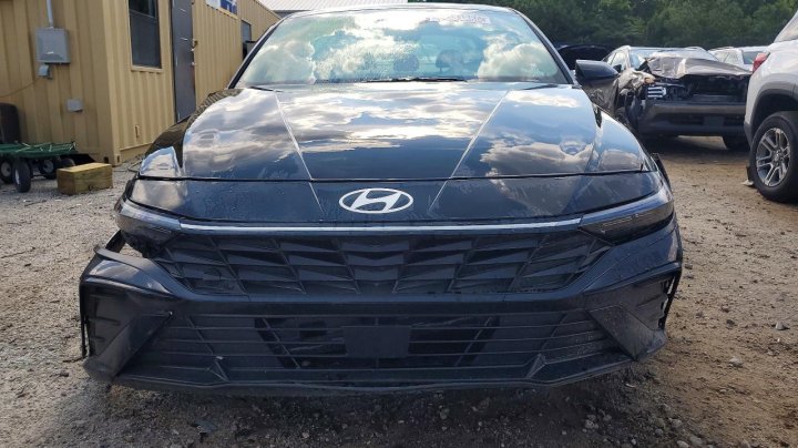 Hyundai Elantra Sel 2025
