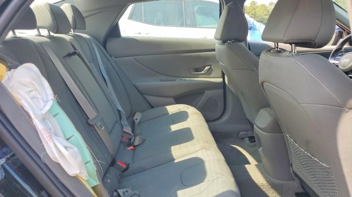 Hyundai Elantra Sel 2025