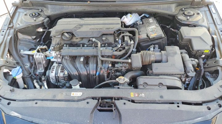 Hyundai Elantra Sel 2025