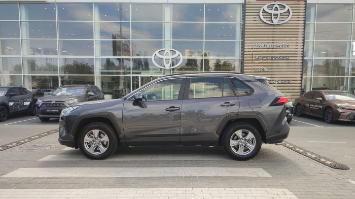 Toyota RAV4 Active + 2025