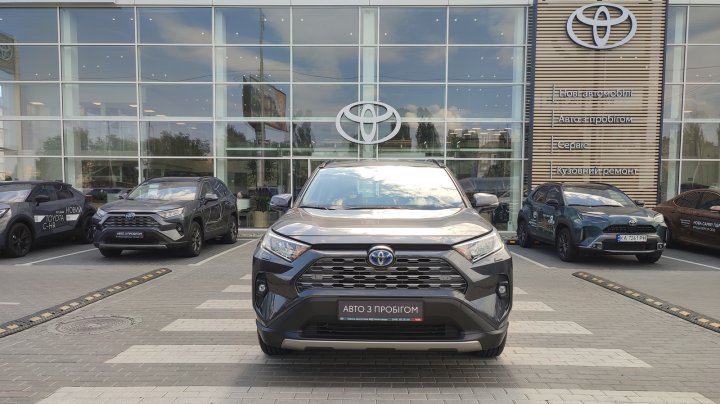 Toyota RAV4 Active + 2025