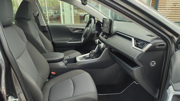 Toyota RAV4 Active + 2025