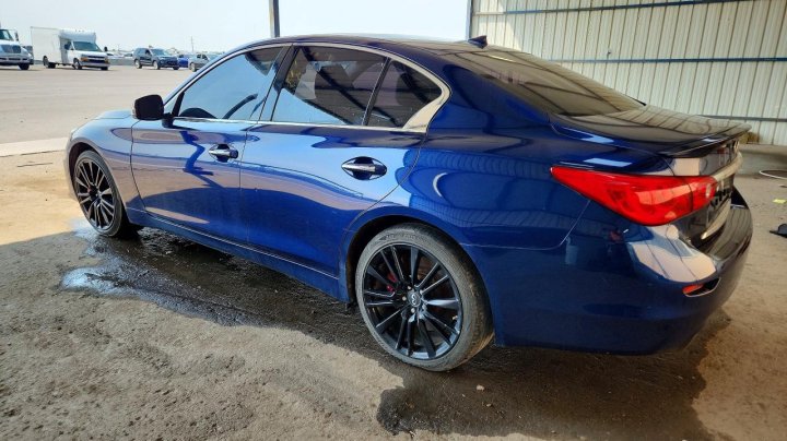 INFINITI Q50 Red Sport 400 2017