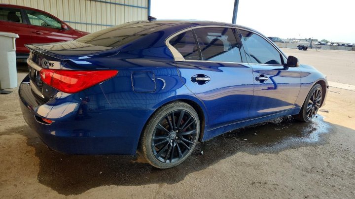 INFINITI Q50 Red Sport 400 2017