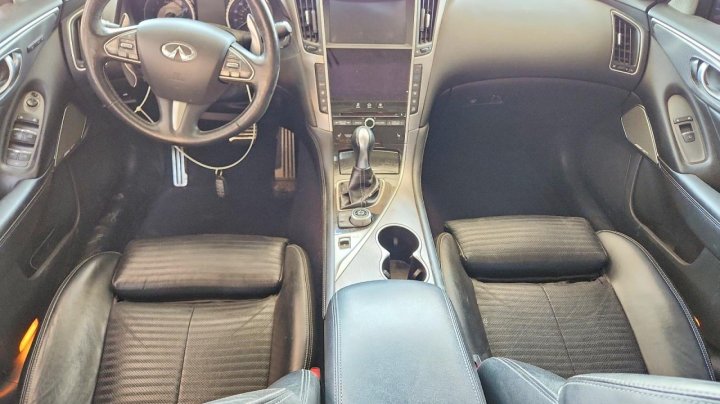 INFINITI Q50 Red Sport 400 2017