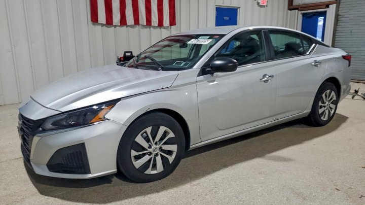 Nissan Altima S 2024