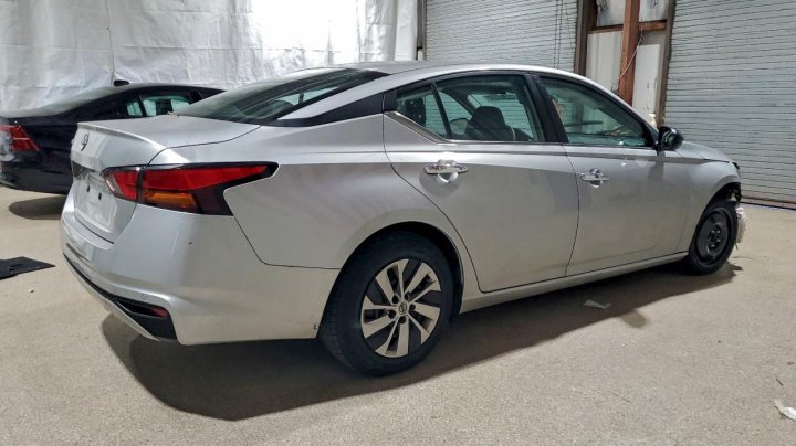 Nissan Altima S 2024