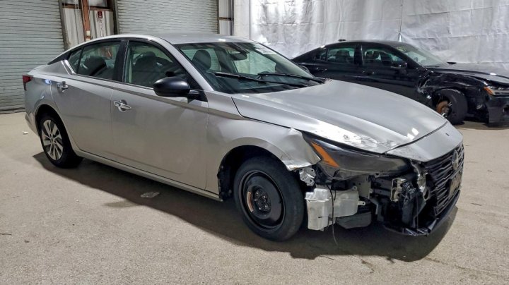 Nissan Altima S 2024