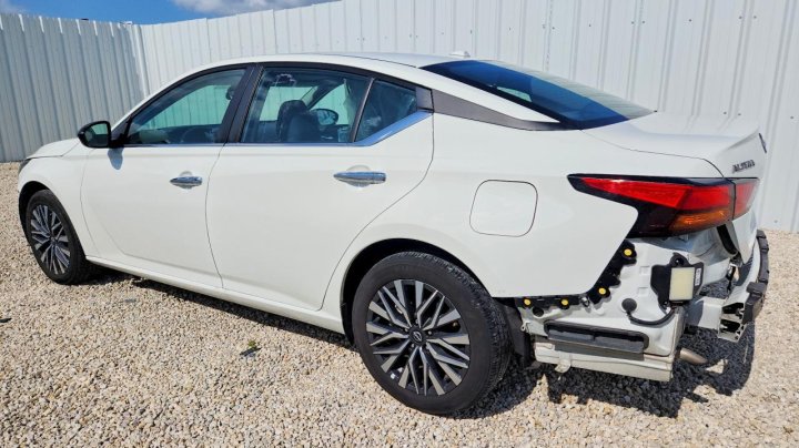 Nissan Altima Sv 2025