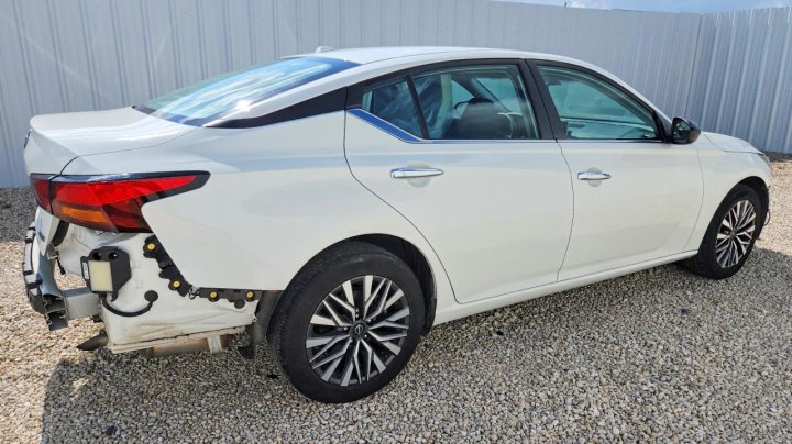 Nissan Altima Sv 2025