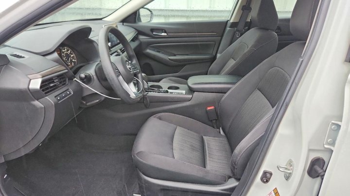 Nissan Altima Sv 2025