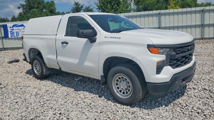 Chevrolet Silverado C1500 2023