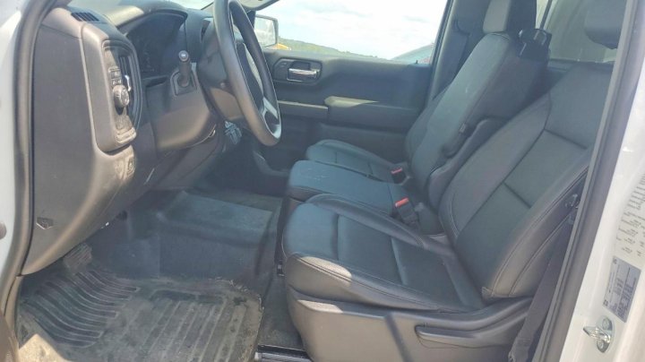 Chevrolet Silverado C1500 2023