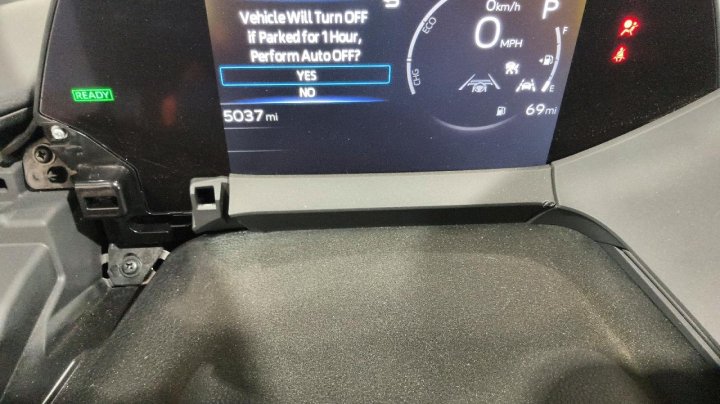 Toyota Prius Le 2025
