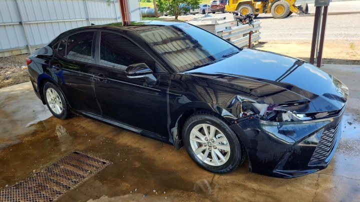 Toyota Camry Le 2025
