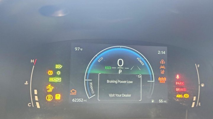 Toyota Camry Le 2025