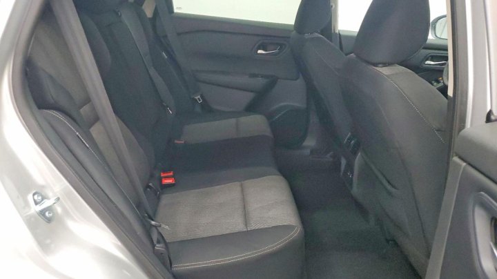 Nissan ROGUE Sv 2025