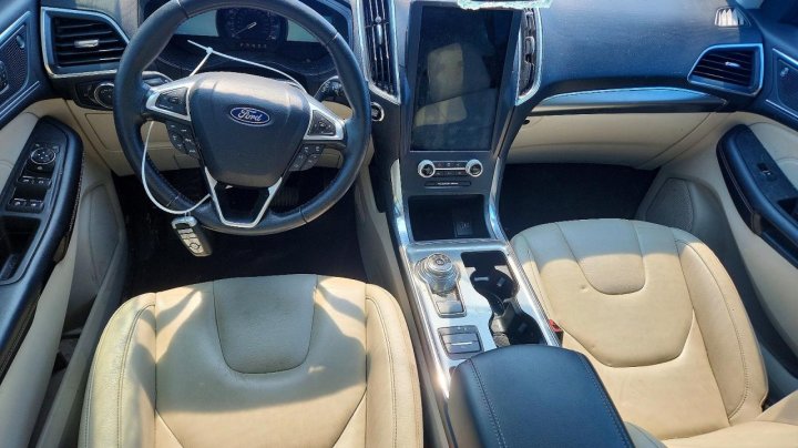 Ford EDGE Titanium 2022