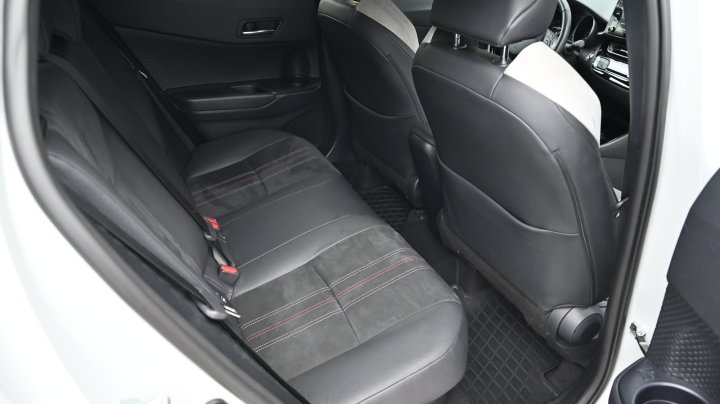 Toyota C-HR GR SPORT 2021