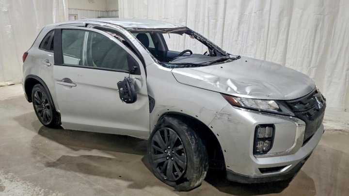Mitsubishi Outlander Sport S 2025