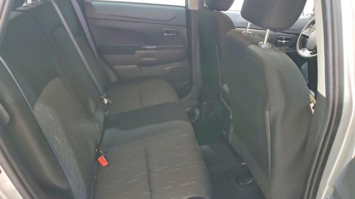 Mitsubishi Outlander Sport S 2025