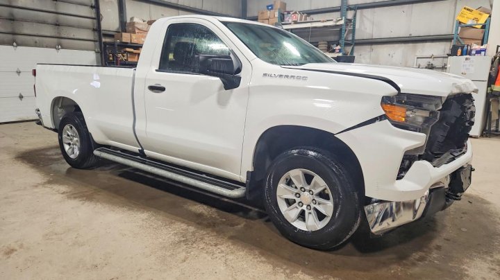 Chevrolet Silverado C1500 2024