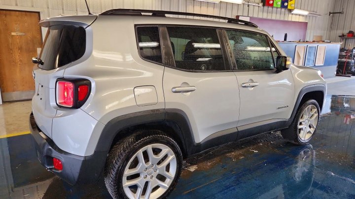 JEEP RENEGADE Latitude 2021