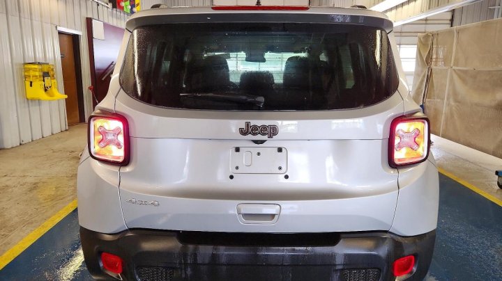 JEEP RENEGADE Latitude 2021