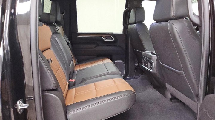 Chevrolet Silverado K3500 High Country 2026