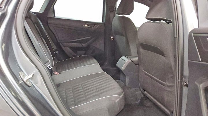 Volkswagen JETTA Sport 2024