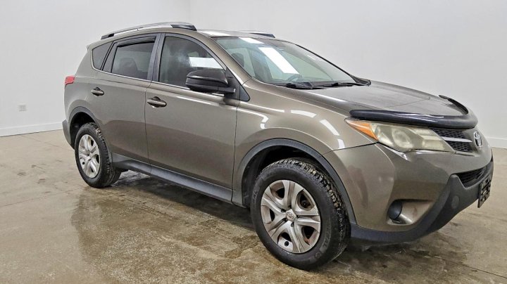 Toyota RAV4 Le 2015