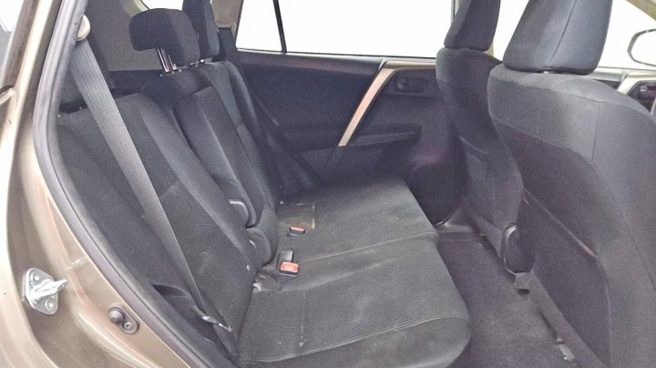 Toyota RAV4 Le 2015