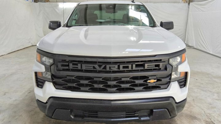 Chevrolet Silverado C1500 2023