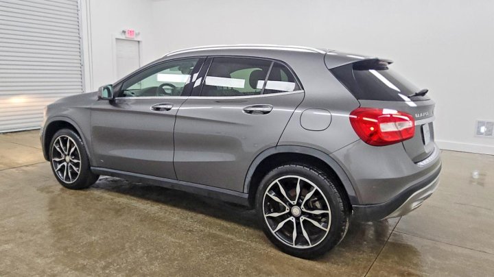 Mercedes-Benz GLA 250 2016