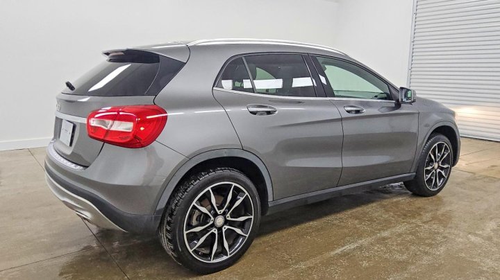 Mercedes-Benz GLA 250 2016