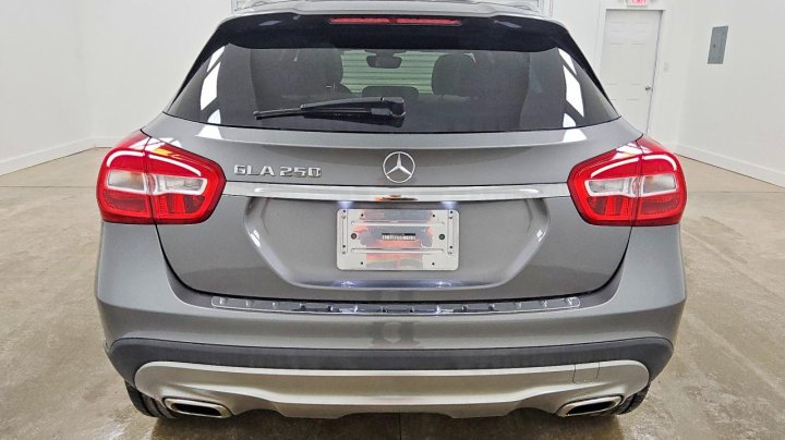 Mercedes-Benz GLA 250 2016
