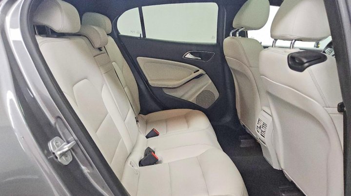 Mercedes-Benz GLA 250 2016