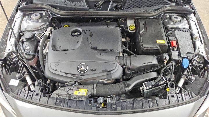 Mercedes-Benz GLA 250 2016
